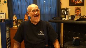 ЗЛОЙ ДЕД ЧИТАЕТ КОММЕНТАРИИ ХЕЙТЕРОВ ЧАСТЬ 1