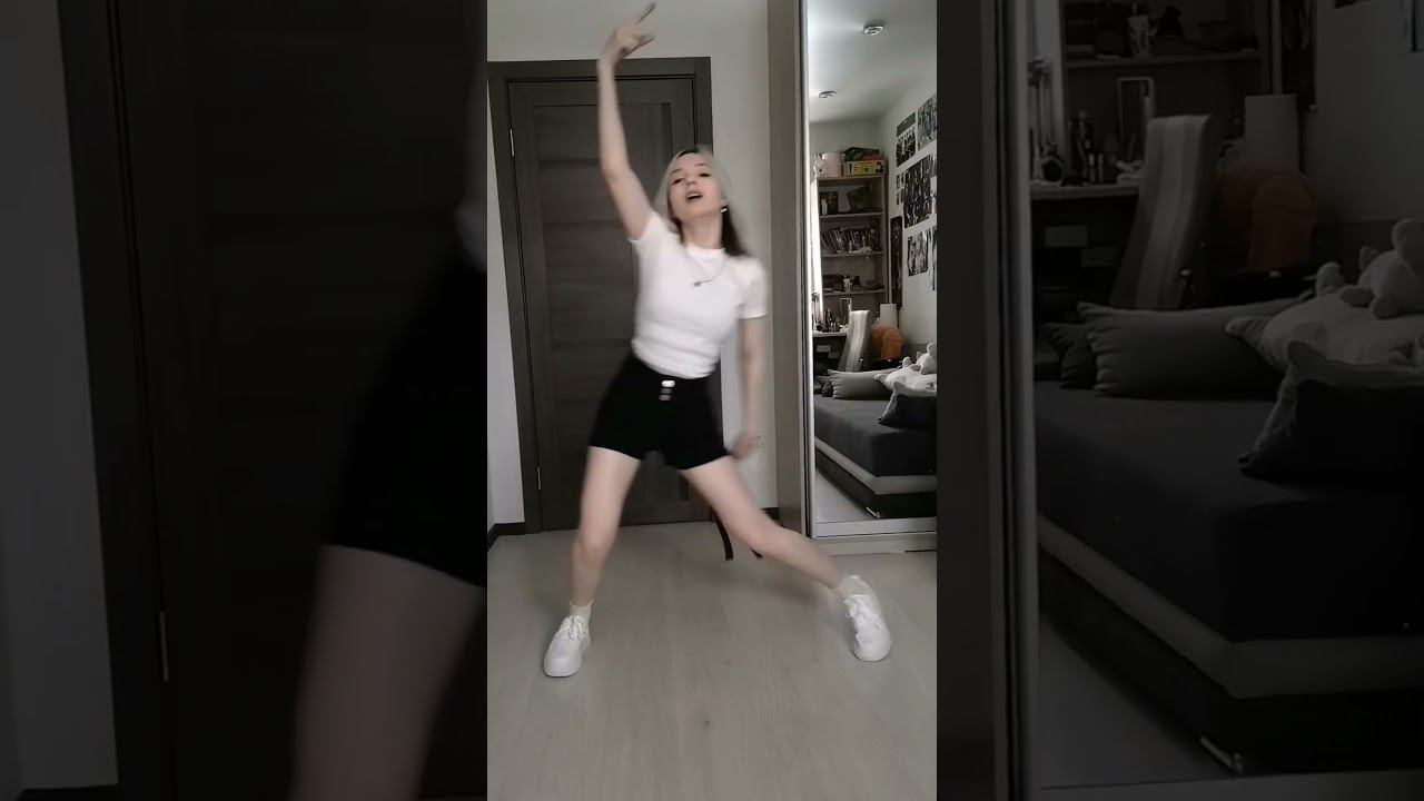 MISAMO - Do not touch смотреть онлайн