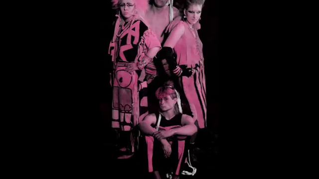 RUBELLA BALLET - "Plastic Life" смотреть онлайн