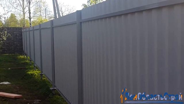 Забор из профнастила на винтовых сваях смотреть онлайн