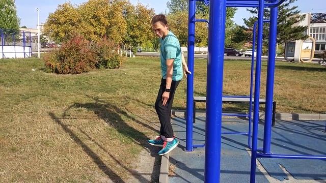 Икроножная на возвышенности с согнутой ногой смотреть онлайн