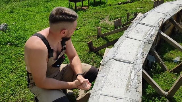 Радиусная монолитная ЖБ лента с наклонным верхним обрезом. Делаем сами... смотреть онлайн
