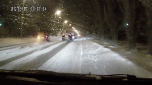 Внедорожник Hyundai Getz в снегопад на Goodyear Ultra Grip Extreme