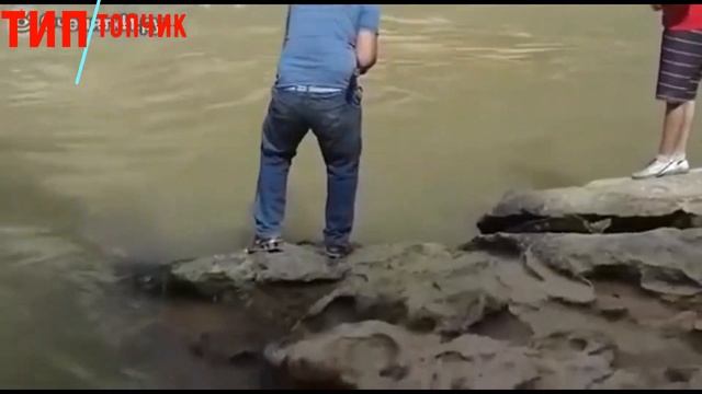 приколы на рыбалке!#смех#ржач#рыбалка#2021#топ#треш#клип#видео#лодка#рыбаки#ютуб#ляпы#река#деревня# смотреть онлайн