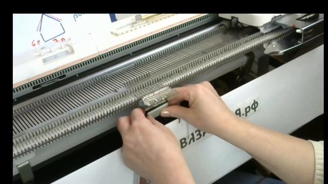 Новогодний бычок. Как связать бычка бeз выкройки за 30 минут. смотреть онлайн