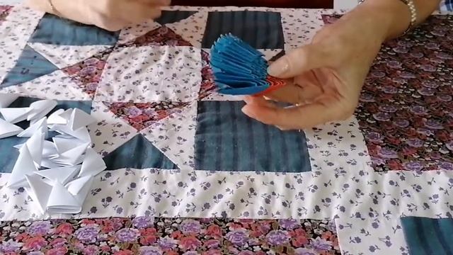 Мастер-класс по модульному оригами "Сердце триколор" #МыРоссия