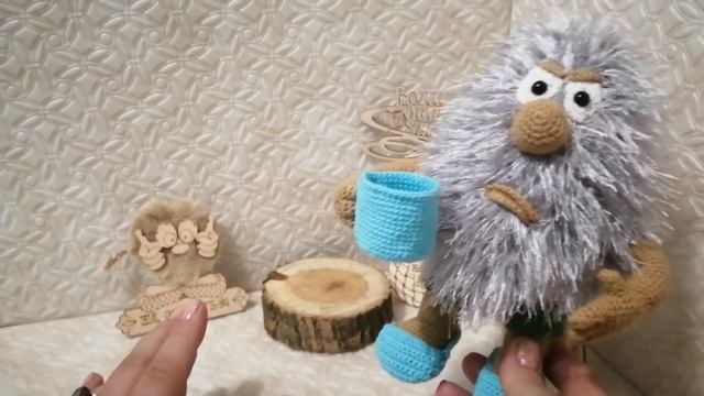 Недовольный домовой "Налейте чаю!" смотреть онлайн