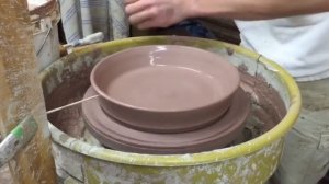 Как делают тарелки из глины
