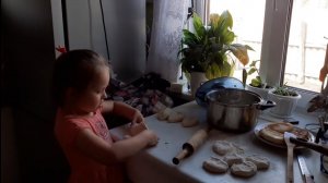 212/День Рождения сестрёнки/Помогаю мужу ремонтировать машину/Высадила виолу