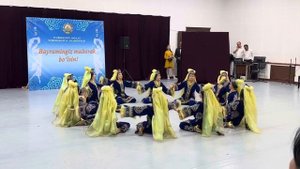 Бухарский танец «Гулдаста» Постановка Исахара Акилова. Исполняет ансамбль «Навбахор»