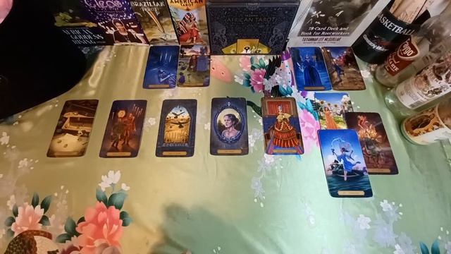 CAPRICORN THIS PERSON IS DELUSIONAL & DANGEROUS | Tarot Reading смотреть онлайн