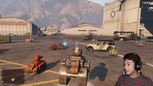 RC TANK VS. MILITARY BASE!! (GTA 5 ONLINE) смотреть онлайн