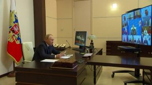 Владимир Путин проводит совещание о ликвидации пожаров в отдельных российских регионах
