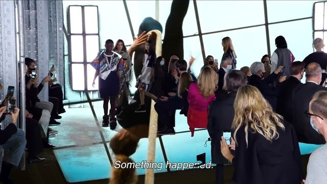 Louis Vuitton Women's Spring-Summer 2021 Show Finale | LOUIS VUITTON смотреть онлайн