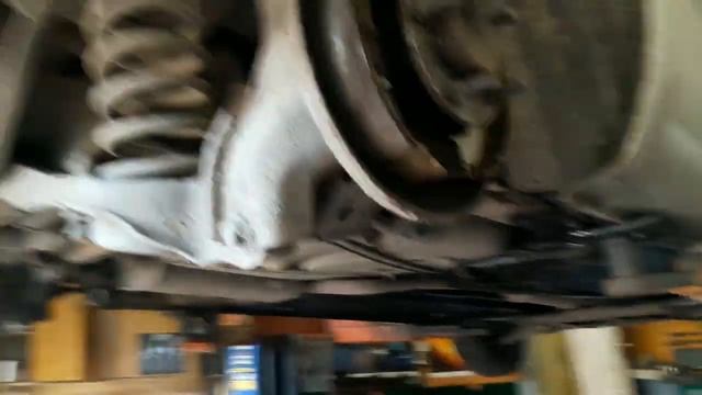 ЗАМЕНА ТРОСИКОВ РУЧНИКА FORD FOCUS 2 смотреть онлайн