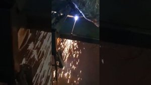 Раскрой листов  с помощью самодельного приспособления для ПЛАЗМОРЕЗА