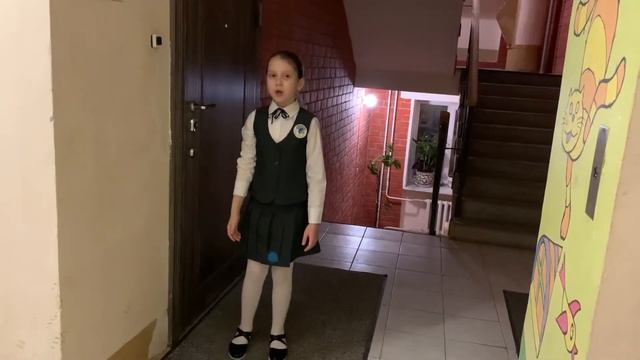 Случай в подъезде. М. Джалиль смотреть онлайн