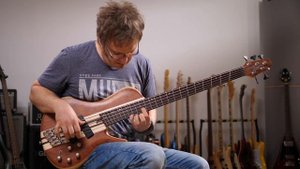 Cort Artisan A5 Beyond Singlecut Bass