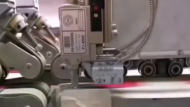 Автоматическая форму для пиццы 4 6 углов окна папки клеящего узла складывания машины (YL-980PC-B) смотреть онлайн