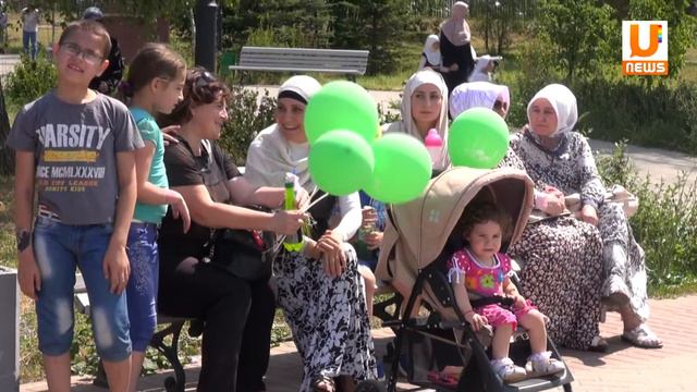 U News.Ураза Байрам отметили в жилом массиве Дербышки смотреть онлайн