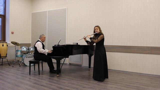 Тяжелкова Александра, 13 лет, флейта смотреть онлайн