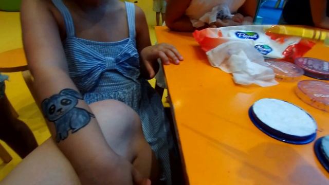 *Крутой отель. Работа в кайф.* Пол года работы аниматором в Rixos Saadiyat Island. смотреть онлайн