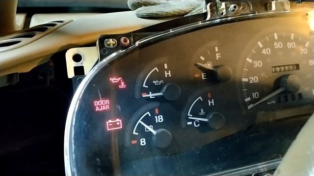 Неисправность датчика температуры охлаждающей жидкости Линкольн Навигатор 97 смотреть онлайн