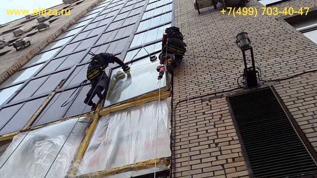 Монтаж остекления и стеклопакетов фасада
