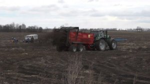 Машина для внесения твердых органических удобрений PTU-14B.mp4