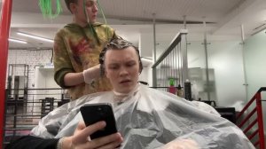 ДИПИНС КРАСИТ ВОЛОСЫ НА СТРИМЕ