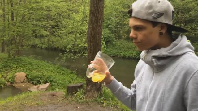 Лёгкие деньги: Выпуск #2 Презерватив через нос! смотреть онлайн