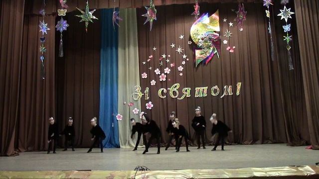 "Співаючі Пінгвіни" Хореографічний колектив "Перлина" село Шпитьки смотреть онлайн