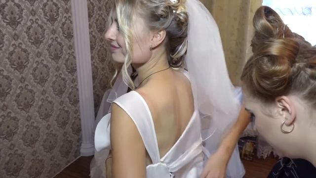 Видеограф в Ростове-на-Дону ! Свадебный ролик-одевание невесты! смотреть онлайн