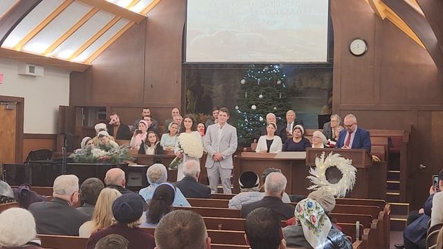 1-ая Славянская Баптистская  Церковь Декабрь 11, 2022 (Объявления Молодой Пары) смотреть онлайн