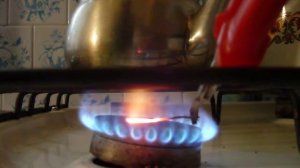 расплавление медной проволоки на газовой горелке