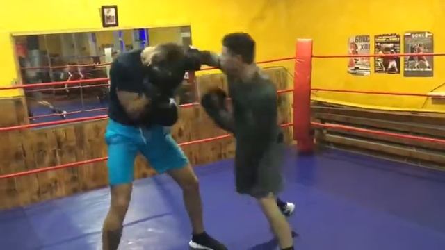 Жека порвал ??