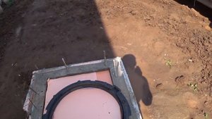 Бетонирую крышку люка