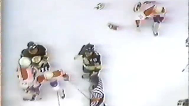 Larry Robinson vs Louis Sleigher Round 1 & Brawl смотреть онлайн