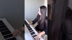 Раймон Паулс "Любовь настала" на фортепиано