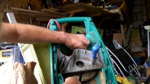 Changing Blade on Bosch AXT Rapid 2000