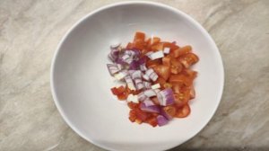 Салат Мексиканский с курицей фасолью и болгарским перцем