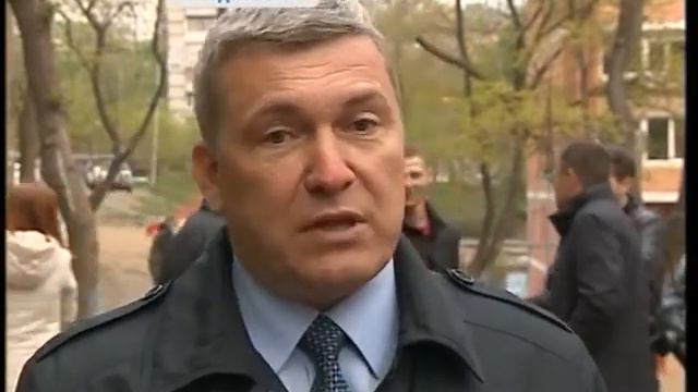 Во Владивостоке проходят встречи участников праймериз c избирателями смотреть онлайн