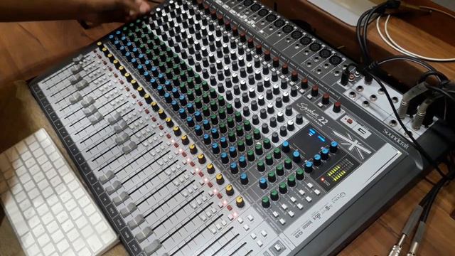 Soundcraft Signature 22MTK Playback Hindi