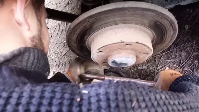 Замена тормозных колодок Рено