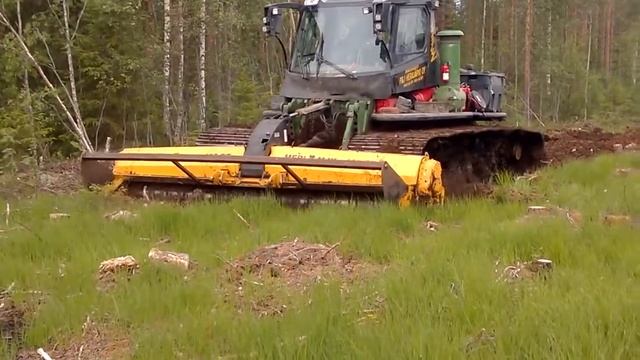 ЭКСКЛЮЗИВНОЕ ГУСЕНИЧНОЕ БОЛОТОХОДНОЕ ШАССИ на РАСЧИСТКЕ ТОРФЯНОЙ ФРЕЗОЙ SUOKONE MERIPEAT MJK-480DT