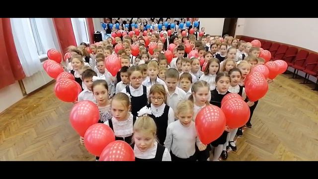 Флешмоб "С песней к Победе" ученики ГБОУ Школа №2126 "Перово"