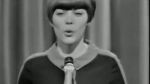 Mireille Mathieu 'L'Hymne à l'amour' 1966