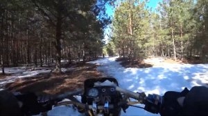 Лайтовый оффроад Иж планета и Восход 3м01 против снега и грязи в лесу