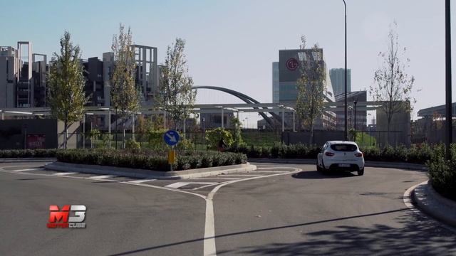 NEW RENAULT CLIO DUEL 2018 - FIRST TEST DRIVE ONLY SOUND смотреть онлайн