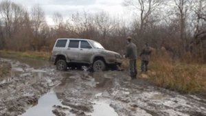 НИВА МОНСТР РАСТАСКИВАЕТ ПАТРИОТы - покатушки по бездорожью часть 2